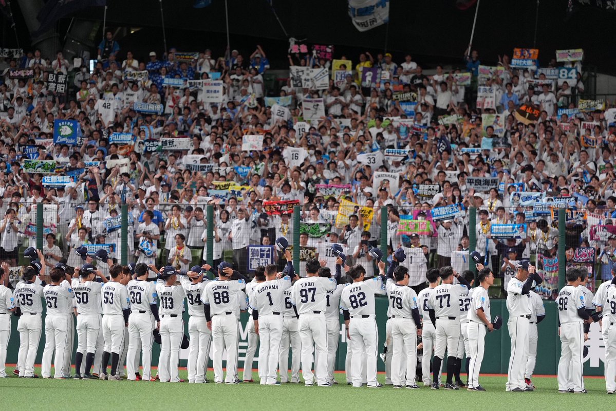 lions_official's tweet image. 試合後には最終戦セレモニーが行われました！
セレモニー内で上映した、2025レギュラーシーズン本拠地最終戦スペシャルムービーを公式YouTubeで公開中です✨
 
🔽YouTubeはこちら
youtu.be/_dJpaQ7bI-c
 
#埼玉西武ライオンズ #seibulions #ALLONE