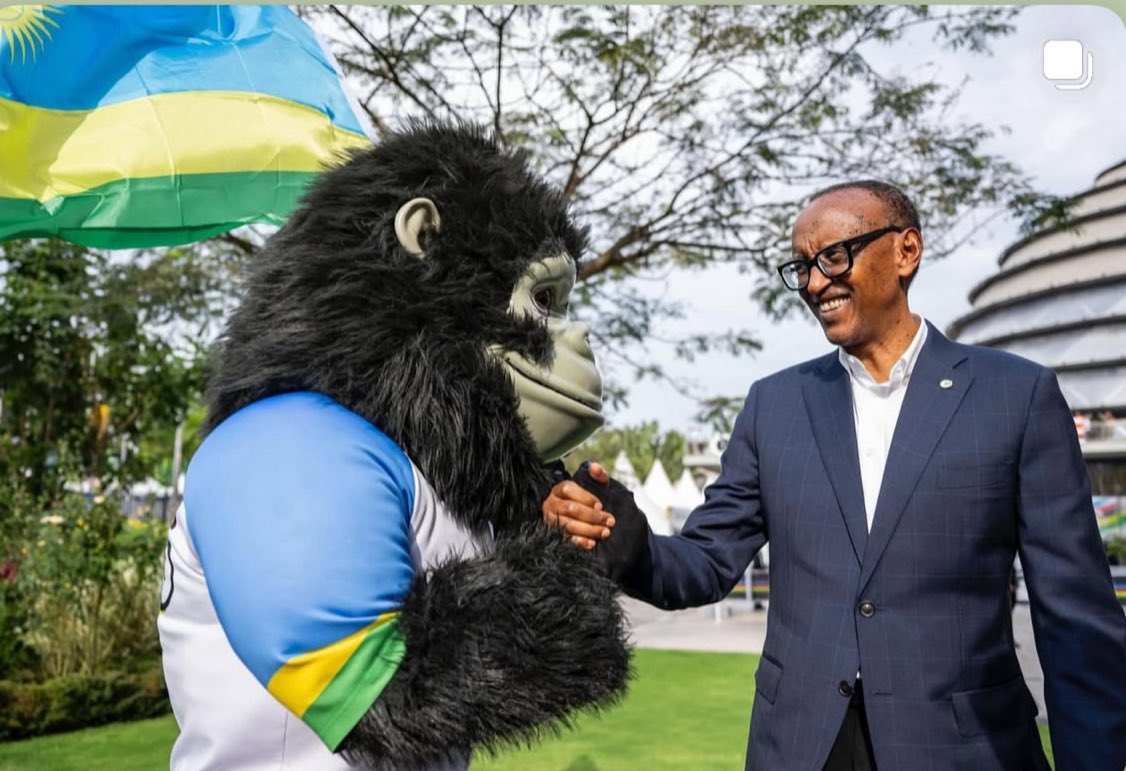 Hello <a href="/CityofKigali/">City of Kigali</a> <a href="/RwandaGov/">Government of Rwanda</a> <a href="/visitrwanda_now/">Visit Rwanda</a> <a href="/YolandeMakolo/">Yolande Makolo 🇷🇼</a> and your excellency <a href="/PaulKagame/">Paul Kagame</a> 
Munkundire mbasabe please let’s not retire Ganza, he has brought so much joy in our city…. Can he get a full time job and  be part of our daily lives. He can come hang up with people