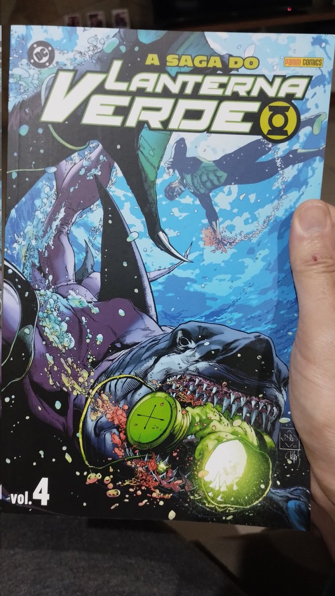 Mais uma edição da saga do Lanterna Verde pra conta. Boas HQs aqui e a HQ com o Batman é impagável, rs

Nesta edição começamos a ver a arte espetacular do Ivan Reis e os primeiros preparativos para a vindoura Guerra dos Anéis.