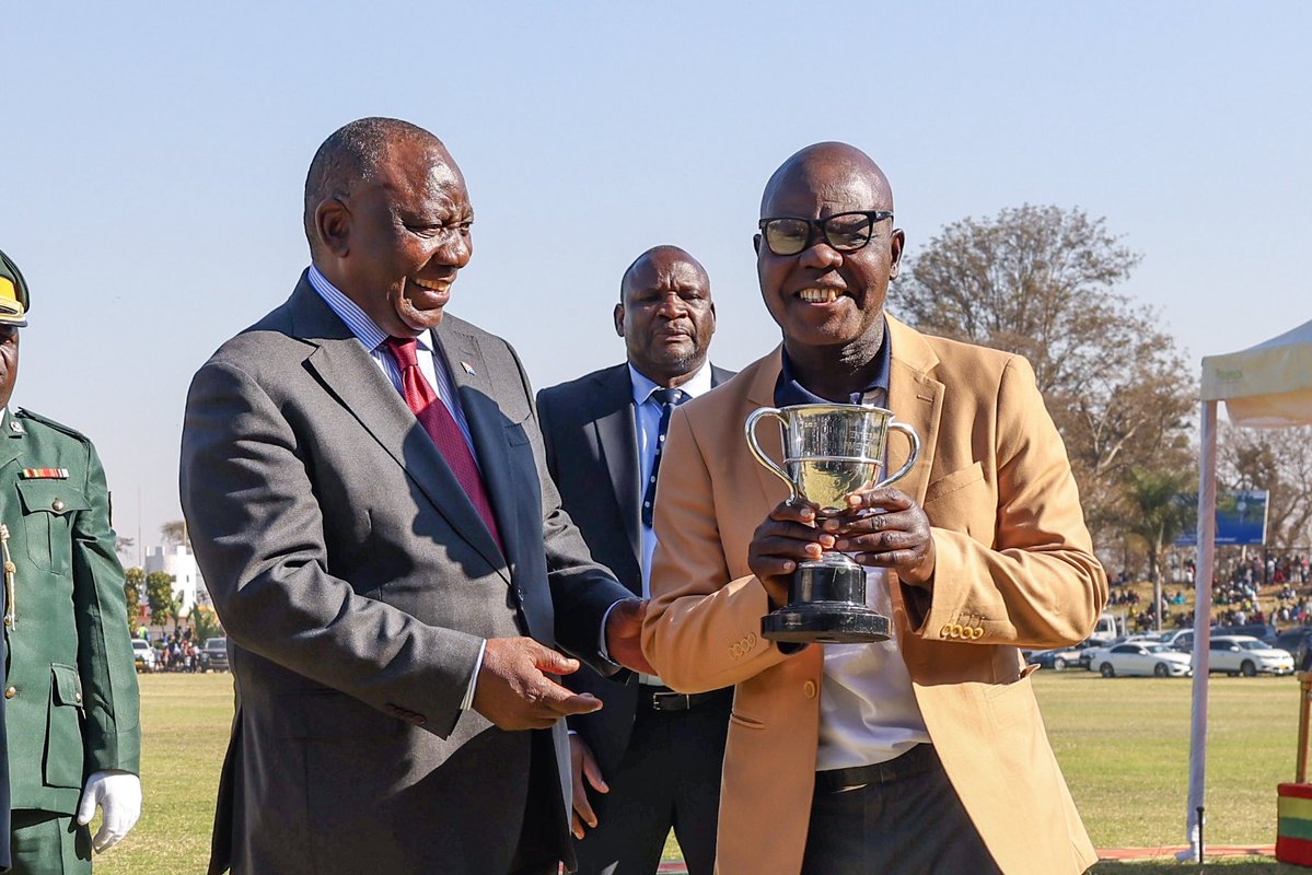 zimagricsociety's tweet image. Excellence recognized at #ZAS115! Cochrane Pumps Zimbabwe (Pvt) Ltd proudly scooped the Best Local Enterprise Development Award, sponsored by #ZAS.
#EnterpriseDevelopment #Innovation #ZimbabweBusiness #ExcellenceAwards #LocalEnterprise #CelebratingSuccess