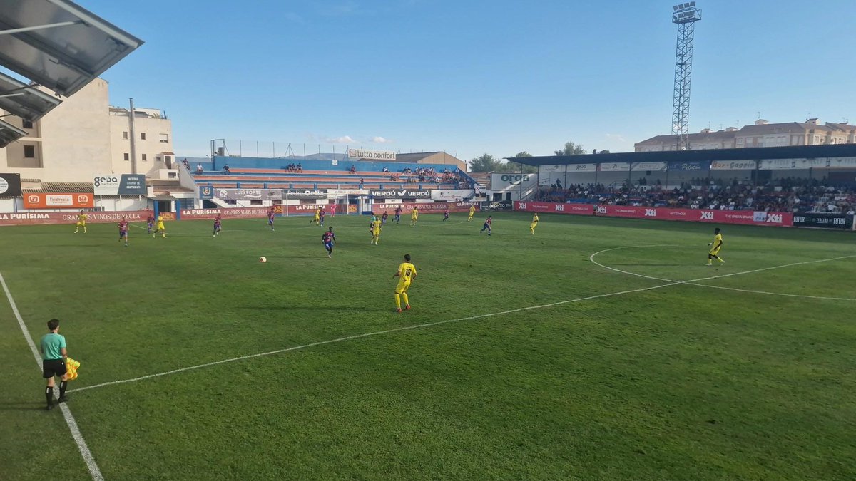 Yeclano y Lorca empatan sin goles en el derbi regional dlvr.it/TNLzVs