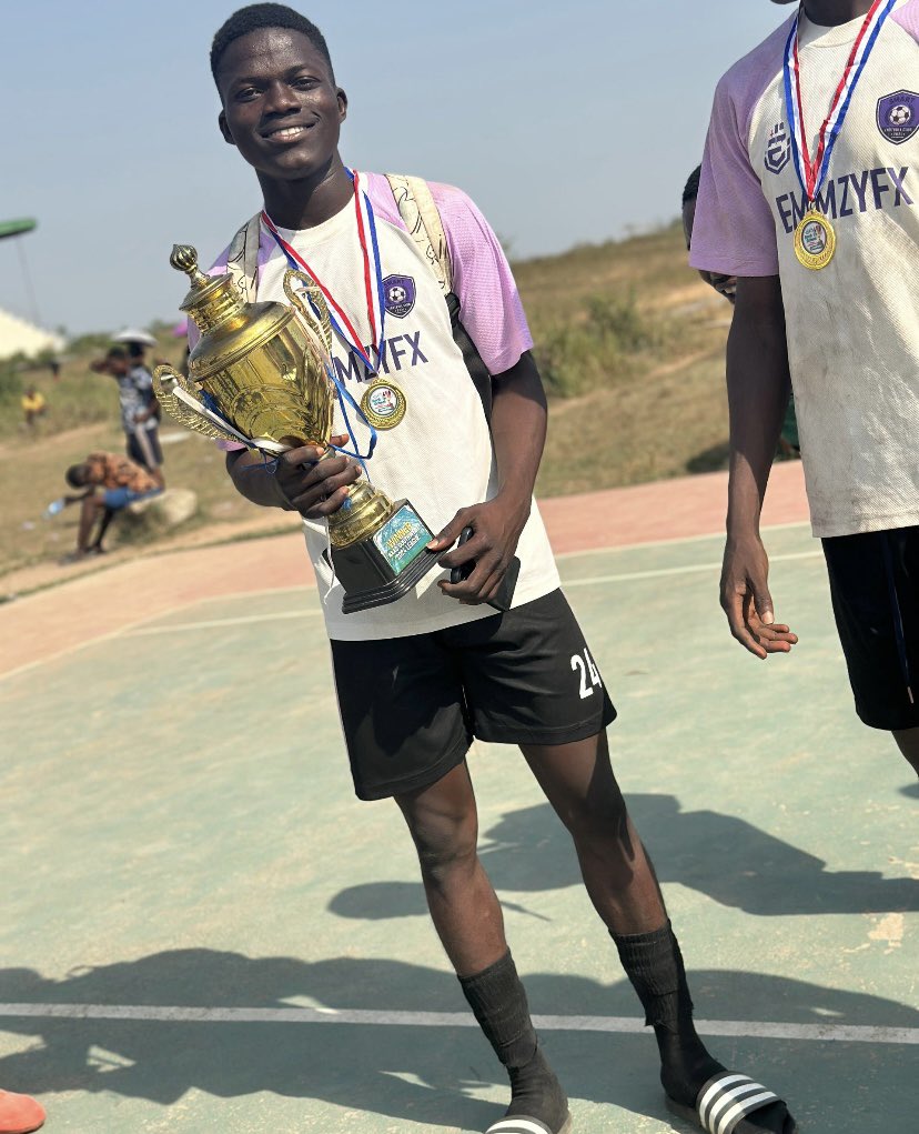 SMART_FC_21's tweet photo. Smart FC and Eclipse Fc have reached an agreement for the loan of two players, Feranmi and Alisson Kepa until the end of 2025 with no buy option. We wish them well in their new endeavors.
#AlissonKepa #Feranmi
#FunaabTransfer #SmartFC https://t.co/H49bKYe34S