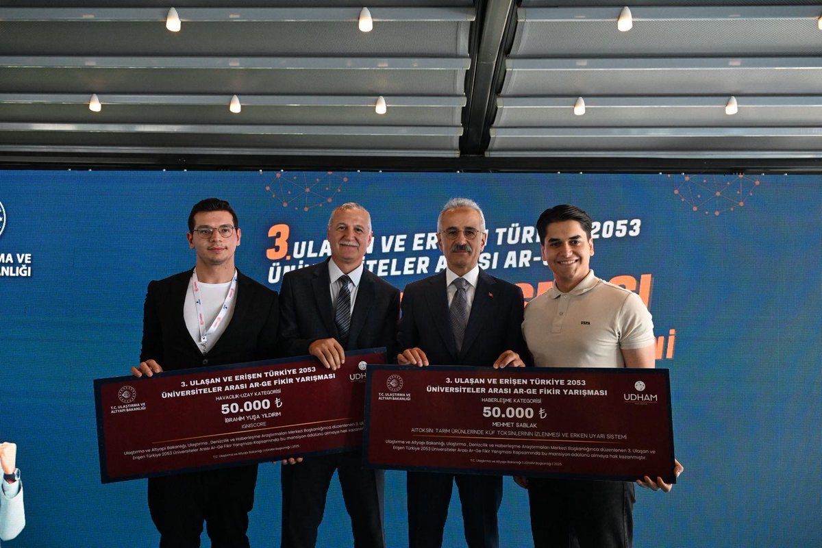 Fakültemizden gurur! 🎉

Yazılım Müh. öğrencimiz Mehmet Sablak, yapay zekâ destekli AITOKSİN projesiyle; Makine Müh. öğrencimiz İbrahim Yuşa Yıldırım ise jet motoru FGM entegrasyonu projesiyle, "Ulaşan ve Erişen Türkiye 2053 Ar-Ge Yarışması"nda mansiyon ödülü kazandı! 🏆

<a href="/hkunv/">Hasan Kalyoncu Üniv</a>