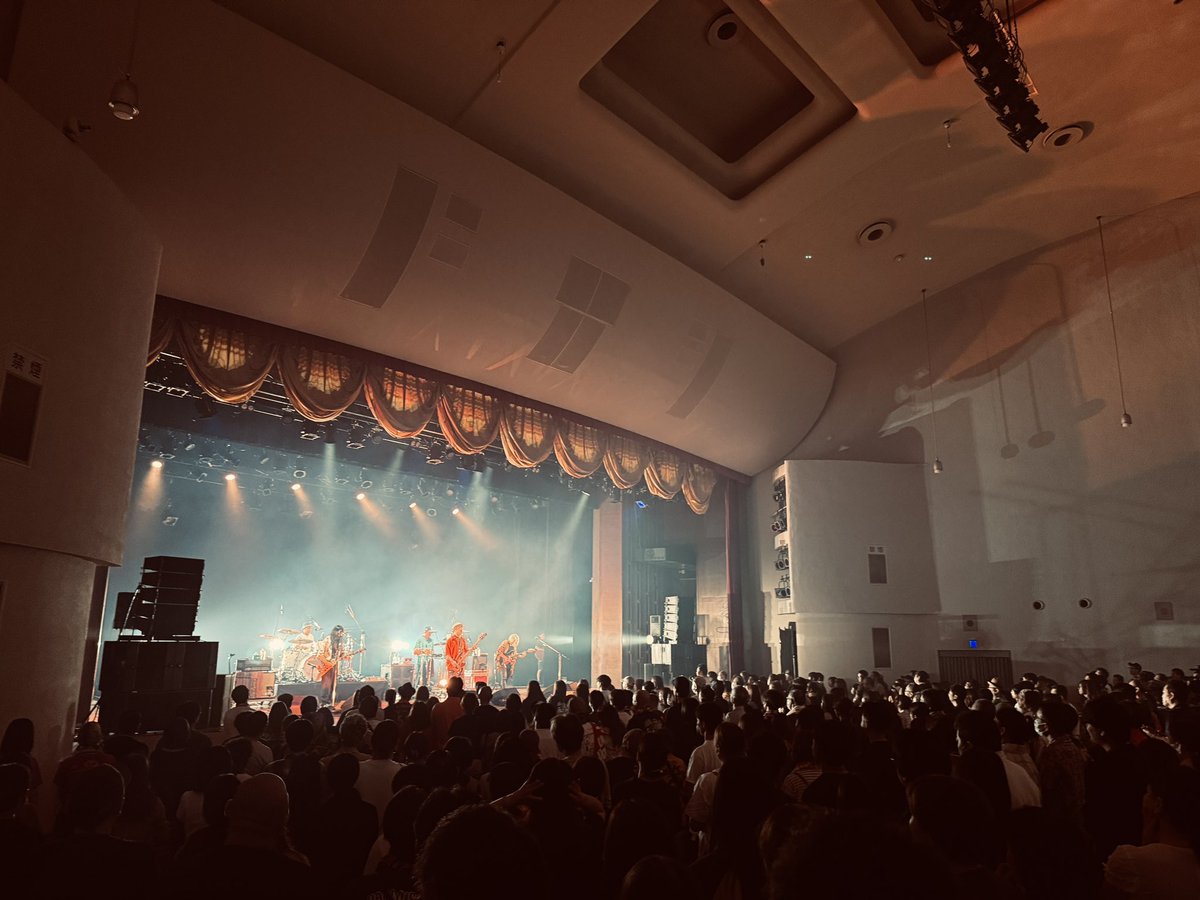 miyahiranaoki's tweet photo. 9/28(日)山口『宇部市渡辺翁記念会館』
⁡
山口はマネージャーの出身地、更に宇部はマイメンと呼べる友達の地元、初めましての街ながら友達や親戚の家に遊びに来たようなアットホームな雰囲気でした✨
⁡
ありがとうございましたーー！！

親しみと感謝を込めて🙏
⁡
#山口 #宇部  
#沖縄 #かりゆし58 https://t.co/skjzU3oLXx
