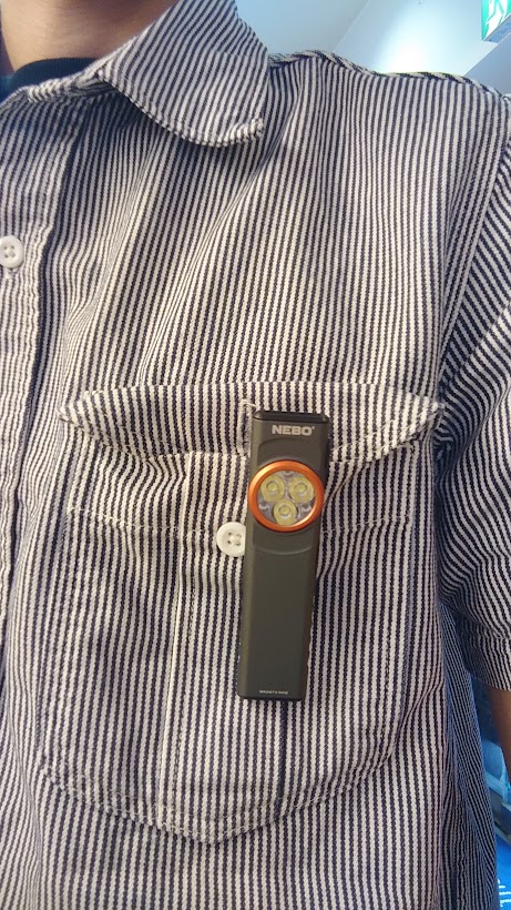 FG_NAMBA's tweet image. 今年より本格的に取り扱いを始めた #NEBO のツールより「スリムミニ充電式ポケットライト」、このコンパクトさ、薄さ、秋の夜長にいかがでしょうか！
#ファクトリーギア