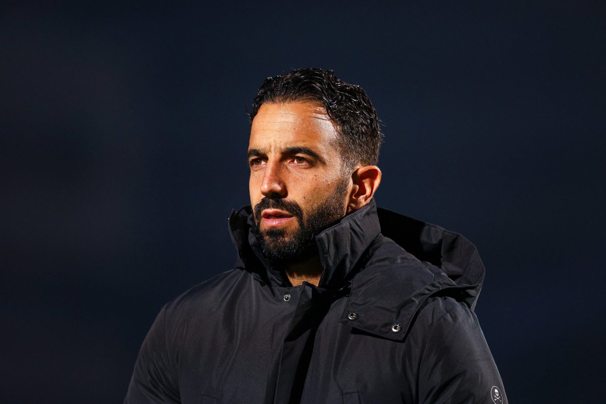 🗣️🗣️🚨JUST IN: Tim Sherwood: “He (Ruben Amorim) talks brilliantly, but he probably talks so well he's bluffed his way into the job there!”

[<a href="/SkySportsNews/">Sky Sports News</a>]

I don't think he's wrong here! 😱
