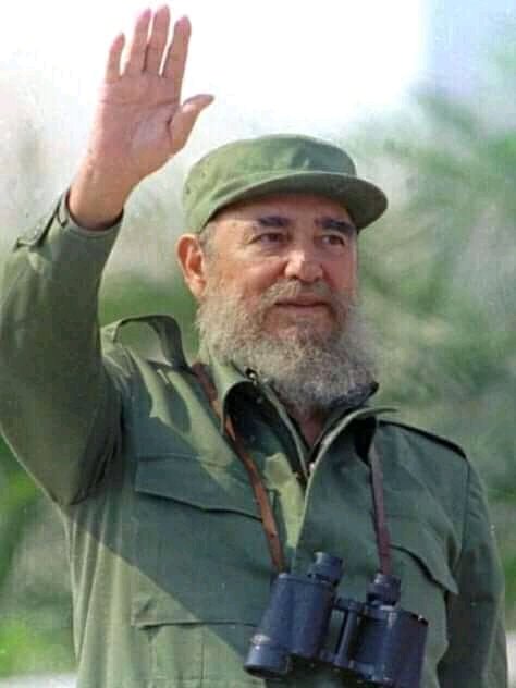 "Cada uno de nosotros somos soldados de la patria, no nos pertenecemos a nosotros mismos, pertenecemos a la patria". #FidelPorSiempre