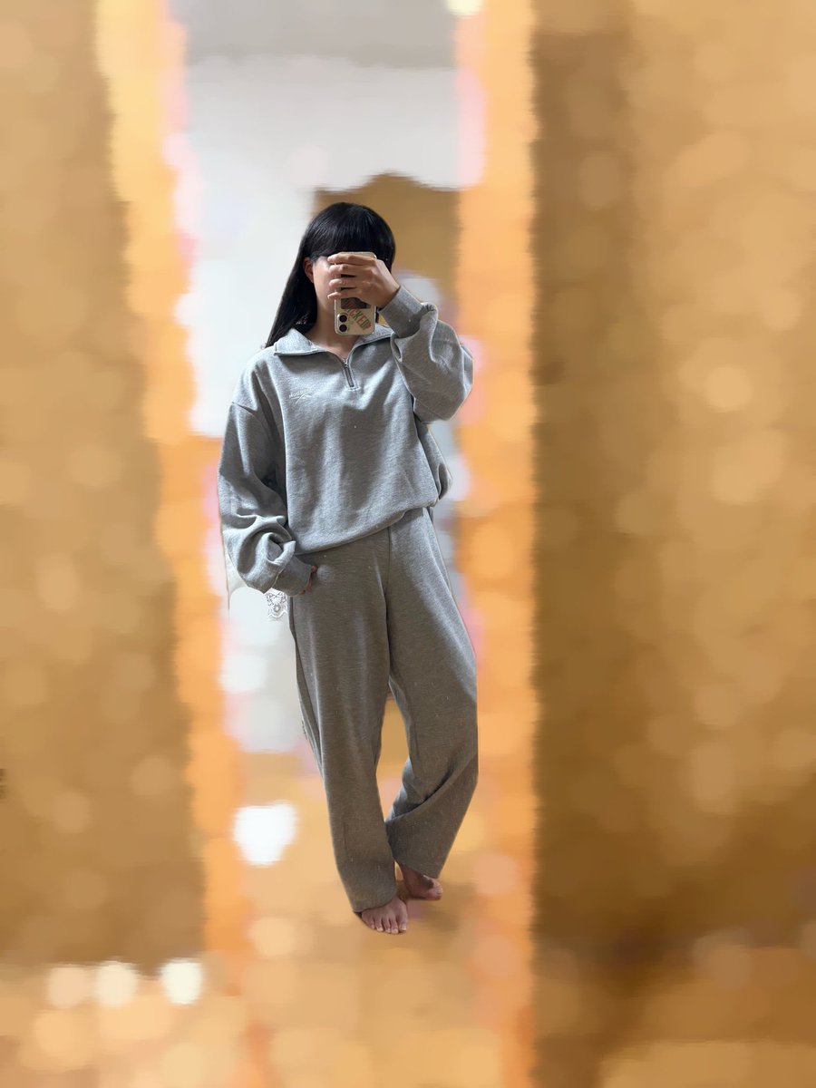 TOPsecret_M28's tweet photo. どうがんばってもおやすみなさいスタイルに🌙💤 https://t.co/ZjqiVsKN7t