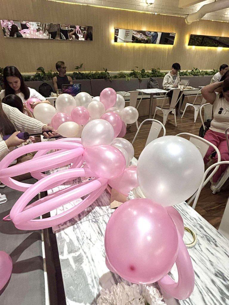 PangkatShuveeWW's tweet image. Getting ready and counting down the hours to our SHUKLA SURF WATCH PARTY! Nothing beats watching together and sharing good vibes. See you later, Surf fam, it’s going to be a blast!

SHUKLA SURF WATCH PARTY