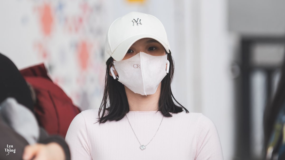 SE_LynThing's tweet photo. Mysteriously gorgeous

@SE_LynJKT48
Soekarno–Hatta International Airport [Sep 29, 2025] https://t.co/1KG4K4iTue