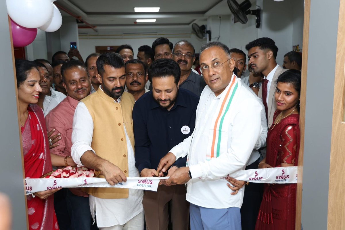 GowdaMantar's tweet image. ಕುಶಾಲನಗರದಲ್ಲಿ ನೂತನವಾಗಿ ಪ್ರಾರಂಭಿಸಿರುವ ಸೈರಸ್ ಹಾಸ್ಪಿಟಲ್ ನ್ನು ಕರ್ನಾಟಕ ರಾಜ್ಯ ಸರ್ಕಾರದ ಮಾನ್ಯ ಆರೋಗ್ಯ ಮತ್ತು ಕುಟುಂಬ ಕಲ್ಯಾಣ ಇಲಾಖೆ ಸಚಿವರಾದ ಶ್ರೀ ದಿನೇಶ್ ಗುಂಡೂರಾವ್ @dineshgrao ರವರೊಂದಿಗೆ ಉದ್ಘಾಟಿಸಿ ಶುಭಹಾರೈಸಲಾಯಿತು.

#kushalnagar #madikeri #healthcard #coorg