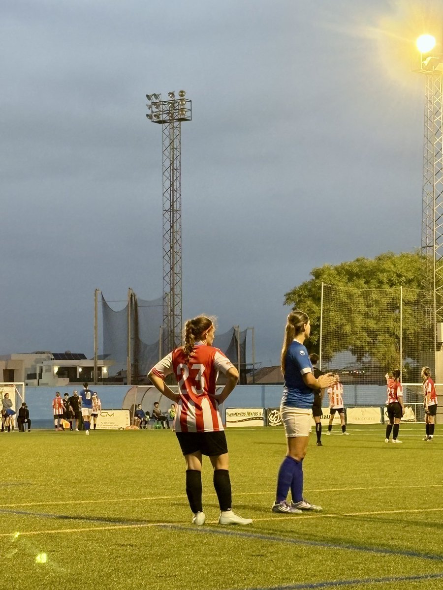 Nuestro equipo femenino se desplazó en el día de ayer hasta La Rinconada para disputar la jornada 2 de la temporada. 

❤️🤍💙

#LuchaPorTusColores #VamosMiMorón