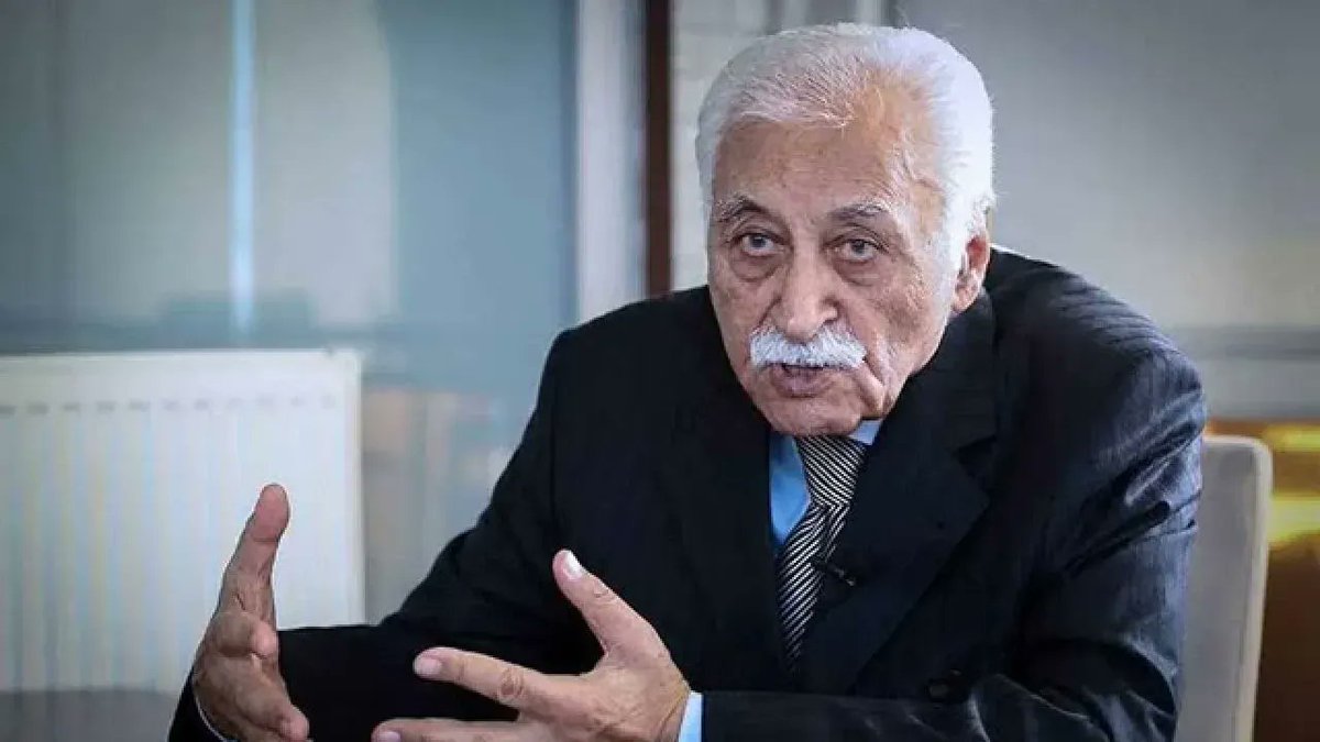 Milletimizin kıymetli kalemlerinden, gönül dünyamıza iz bırakmış kıymetli şair ve yazar Yavuz Bülent Bâkiler Hakk’ın rahmetine kavuştu.
Rabbim rahmetiyle muamele eylesin, mekânını cennet eylesin. Milletimizin başı sağ olsun.