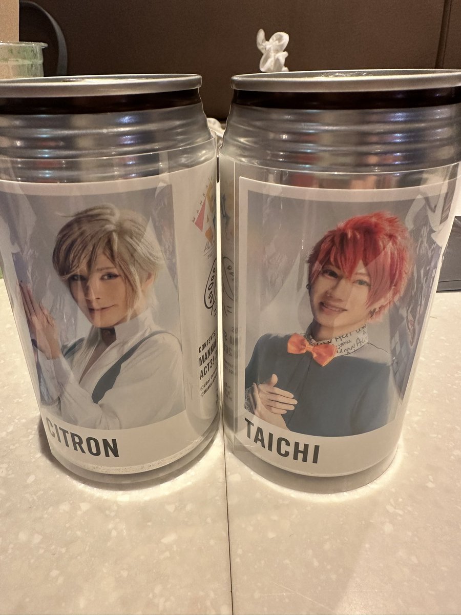 hhnn_1925's tweet photo. 【交換】 エーステ ラベル缶 ファンミ

譲: シトロン 太一

求: 千景 左京

ただいま現地におります
お時間合えば明日30日手渡しも可能
お気軽にお声掛けください https://t.co/Cs7peTzGZ1