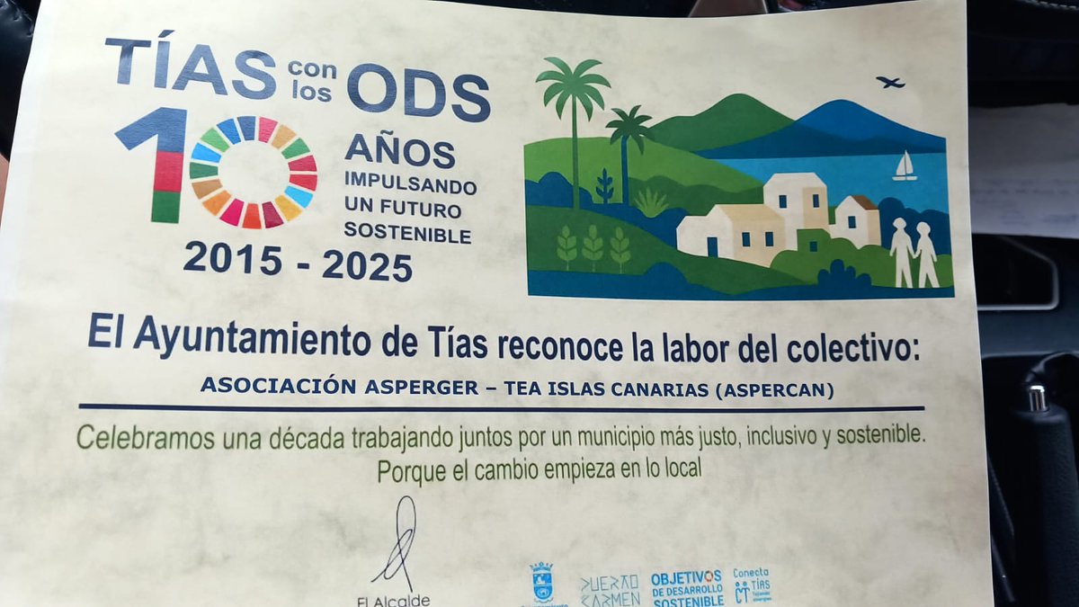AspercanONG's tweet photo. Agradecemos al @ayuntamientodetias por el reconocimiento de las actuaciones de #ASPERCAN en la isla de #Lanzarote. 

Desde #ASPERCAN también queremos aplaudir esta década de trabajo conjunto en el que construimos "un municipio más justo, inclusivo y sostenible". https://t.co/9uglW5FKS8