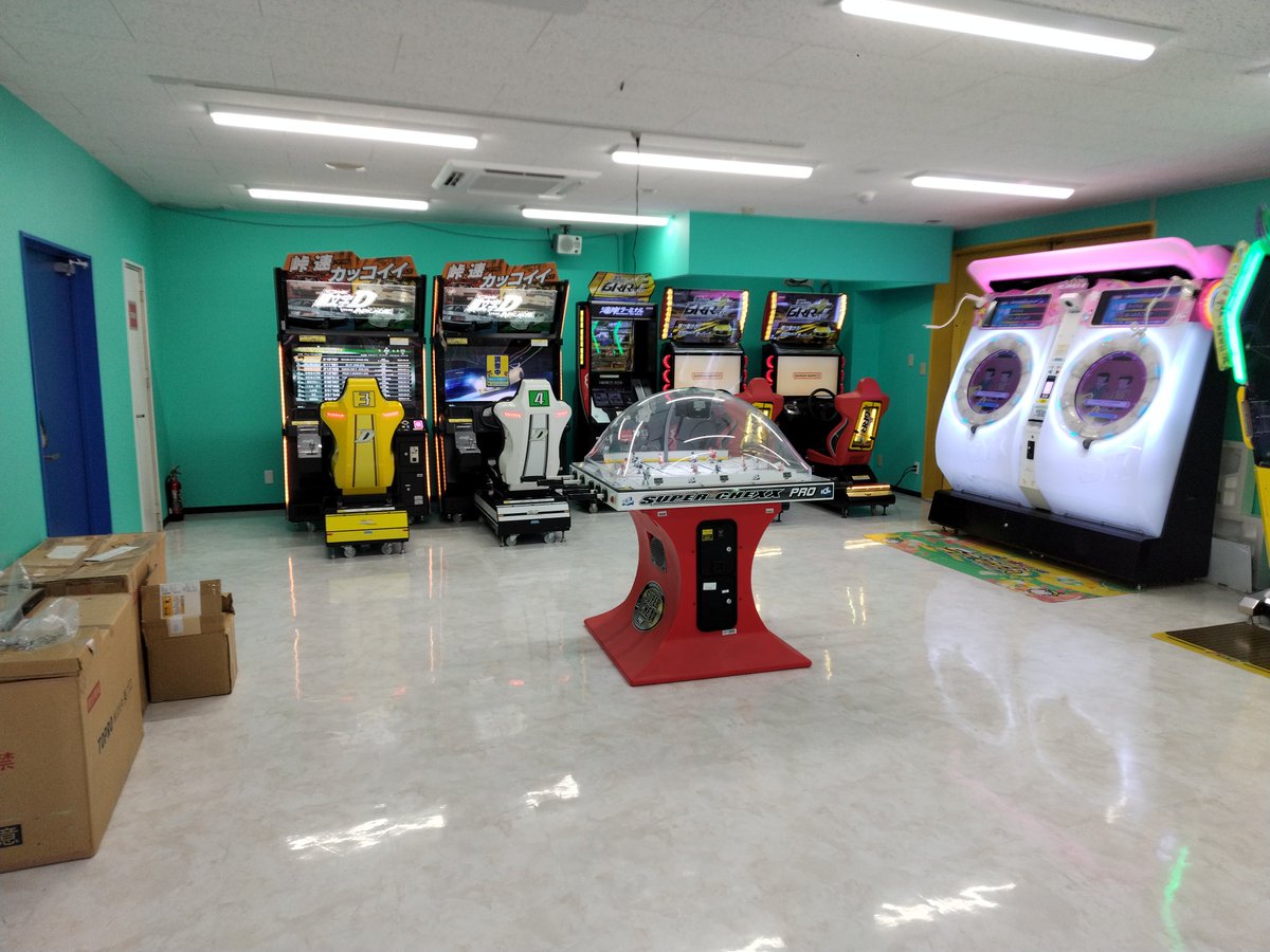 Hisui_Metalhawk's tweet image. 今は珍しくもなんともないけど、数十年後にこれらの筐体を探すハメになるんだろうか。
…実際今も2～40年前の筐体を探し回ってる訳だし。

#アーケードゲーム