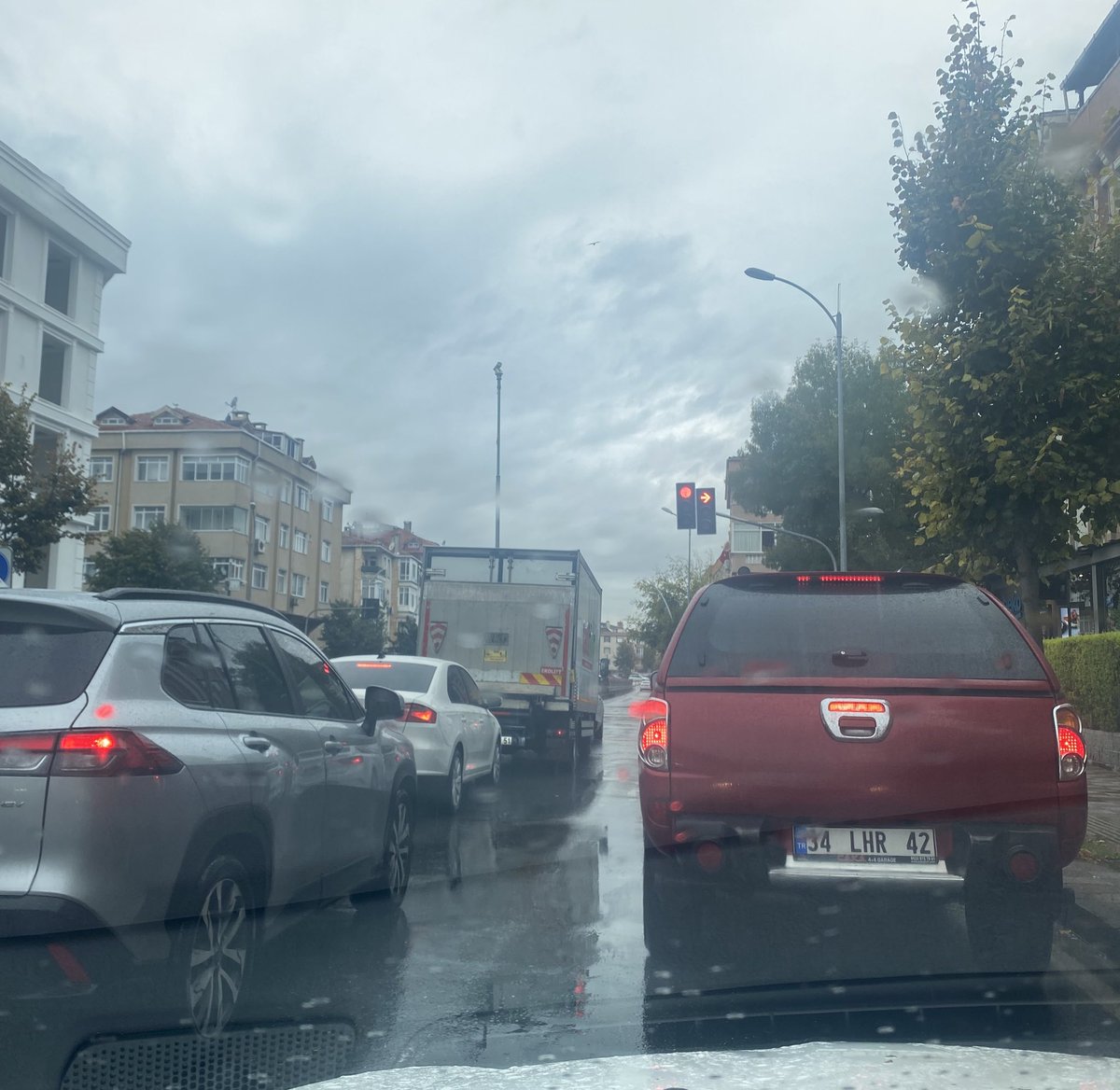 Yağmurlu bir İstanbul gününden #mutluhaftalar