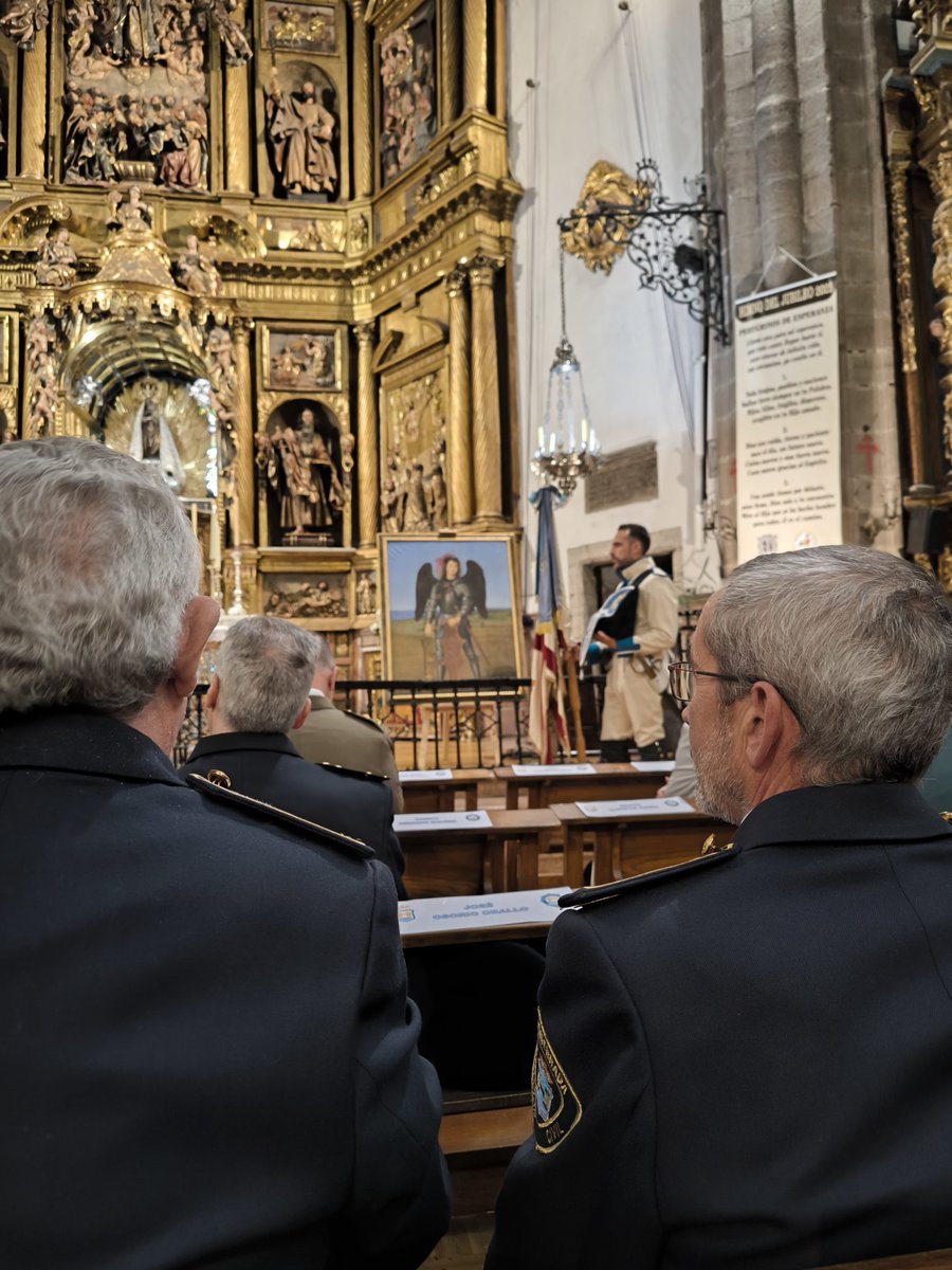 Acompañamos a <a href="/092ponferrada/">Policía Municipal de Ponferrada</a> <a href="/AytoPonferrada/">Ayto. de Ponferrada</a> en la festividad de su patrón San Miguel Arcangel
Gracias por vuestro trabajo diario, por la protección y la ayuda a toda la ciudadania