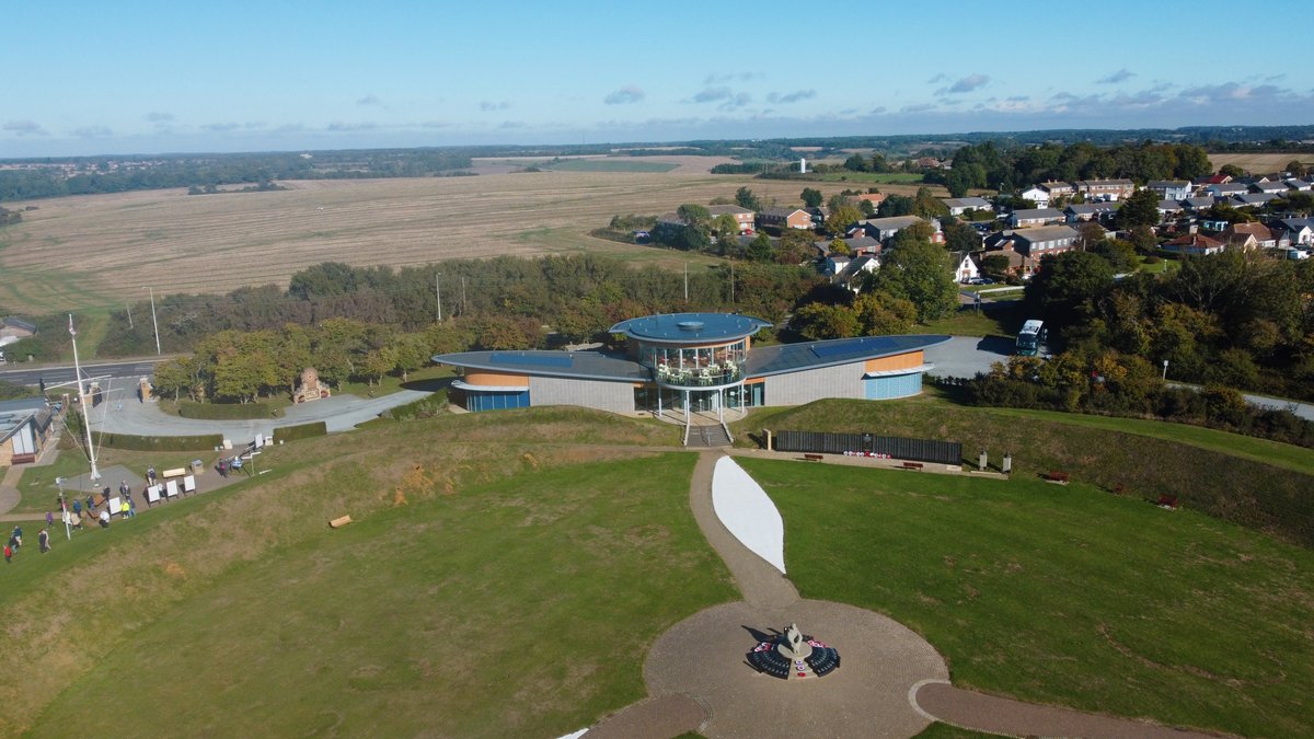 Memorial_theFew's tweet photo. Honour the hidden heroes of the Battle of Britain! Our Blade of Honour project lets you engrave a name on a propeller blade at the Memorial. 

Tiles £490, just £5 to secure your interest (refunded if ineligible) ✈️

Register here: https://t.co/HvYnFwIUGk https://t.co/pRmdrB4Y10