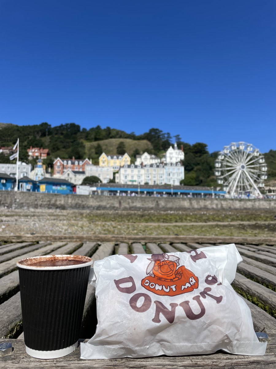October by the sea never felt so cosy 🍂☕🍩

Enjoy hot chocolate &amp; donuts on the beach, listen to the waves, then retreat to the comforts of St George’s Hotel.

Discover your stay: stgeorgeswales.co.uk