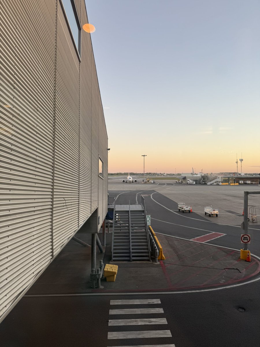 今日朝早すぎたーー