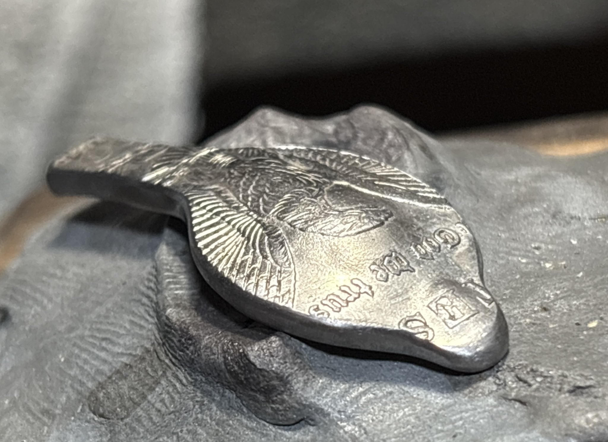 SILLY ESSENCE united jewelry バングル 双頭の鷲 SILLY ESSENCE united jewelry バングル 双頭の鷲 シルバー