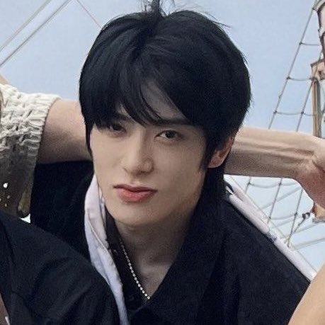 yunofull's tweet image. black hair jaehyun is generational