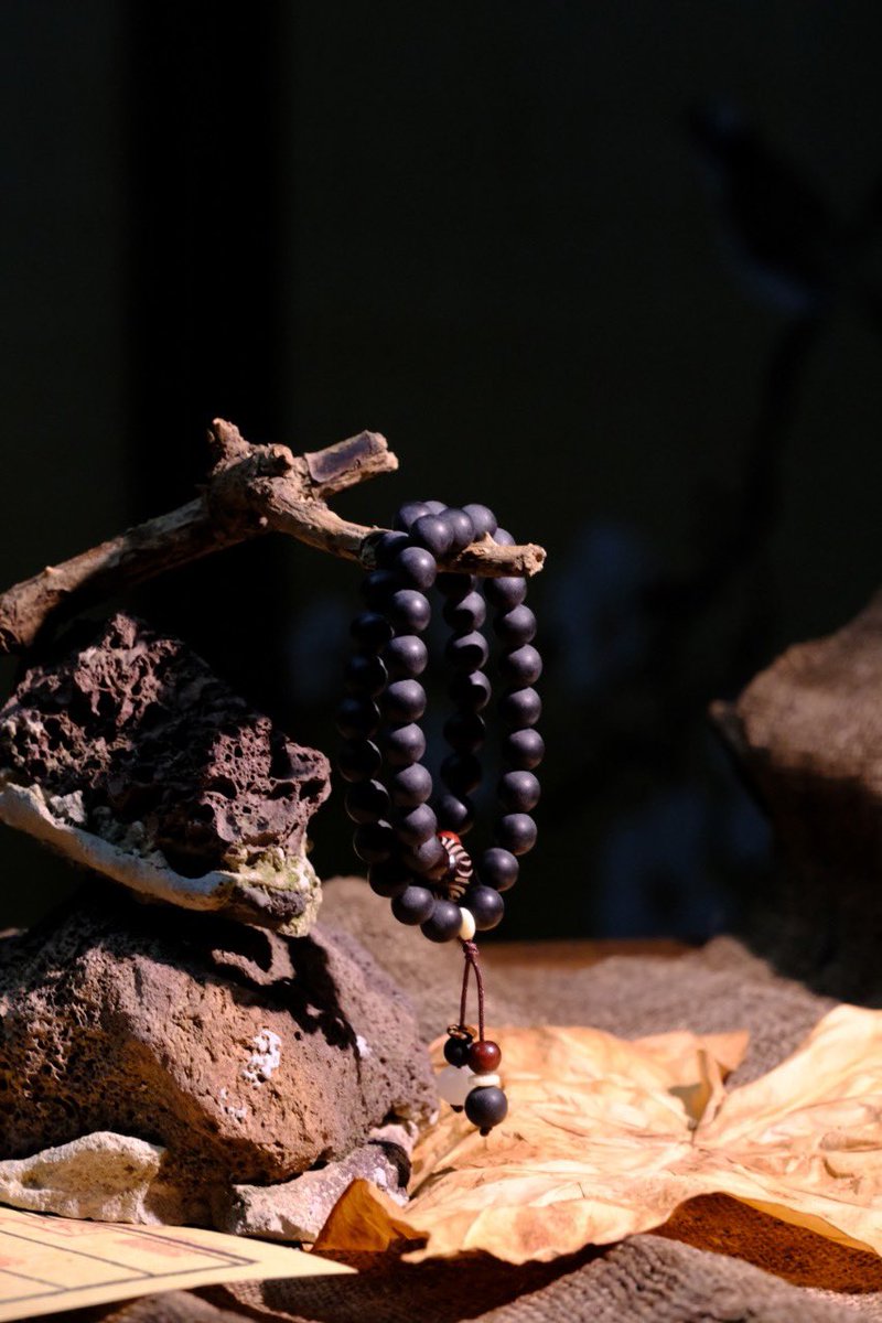 MMiucy's tweet image. Medicine beads for protection and vitality! ✨
Carry this energy bead daily to safeguard your health and boost your Yang energy. Feel energized every day!
New year, new beginnings—start with a healthy body.

#MedicineBead #HealthGuardian  #GoodLuck #EasternWisdom #Talisman