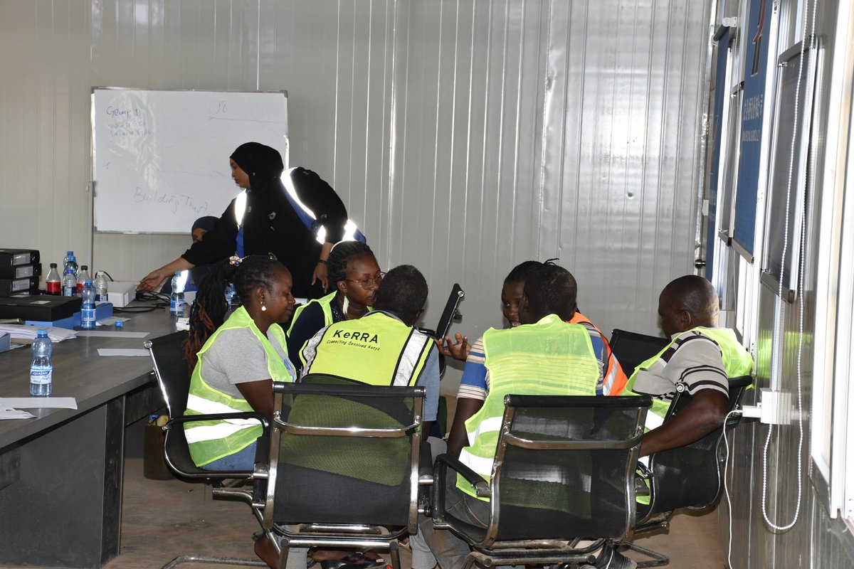 HOAGDP_Wajir's tweet photo. By strengthening awareness and accountability among workers, the Consortium is fostering a safer and more respectful working environment, while upholding the highest standards of safeguard compliance.
#HOAGDP #Safeguards #GBVPrevention #ZeroTolerance https://t.co/6hoZGgPnU6