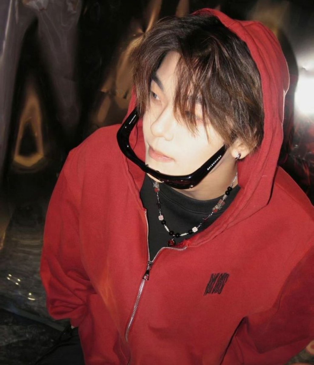 longpilled's tweet image. 𝙇𝙤𝙫𝙚 𝙍𝙚𝙨𝙩𝙤𝙧𝙖𝙩𝙞𝙤𝙣 𝙎𝙚𝙧𝙫𝙞𝙘𝙚

a geonlong / woolong au

Nielo yang sebel harus satu mata kuliah manajemen panggung dan pertunjukan sama katingnya; Ginan—mahasiswa sendratasik yang susah banget dateng tepat waktu.