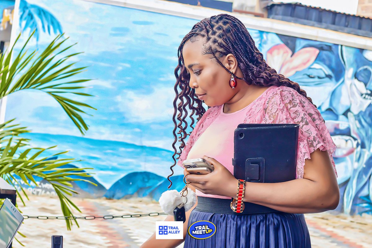 trailalley's tweet image. Magic happens when the Trail Alley community meets offline ✨

This past weekend, we hosted the Trail Meetup, a gathering where young trailblazers came together to connect, learn, and have fun.

#TrailAlley 
#LearnTechInBenin 
#TrailAlleyAcademy
#TechAcademyInBenin