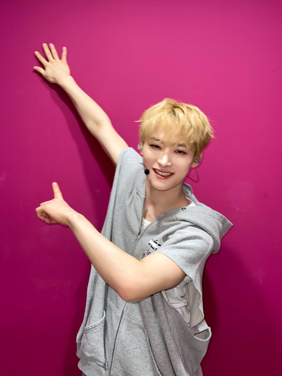 ALL_H_OURS's tweet photo. [🎠]
Last week behind the scene RUMBLES!

#ALL_H_OURS #올아워즈 https://t.co/G03Z2MVtaZ