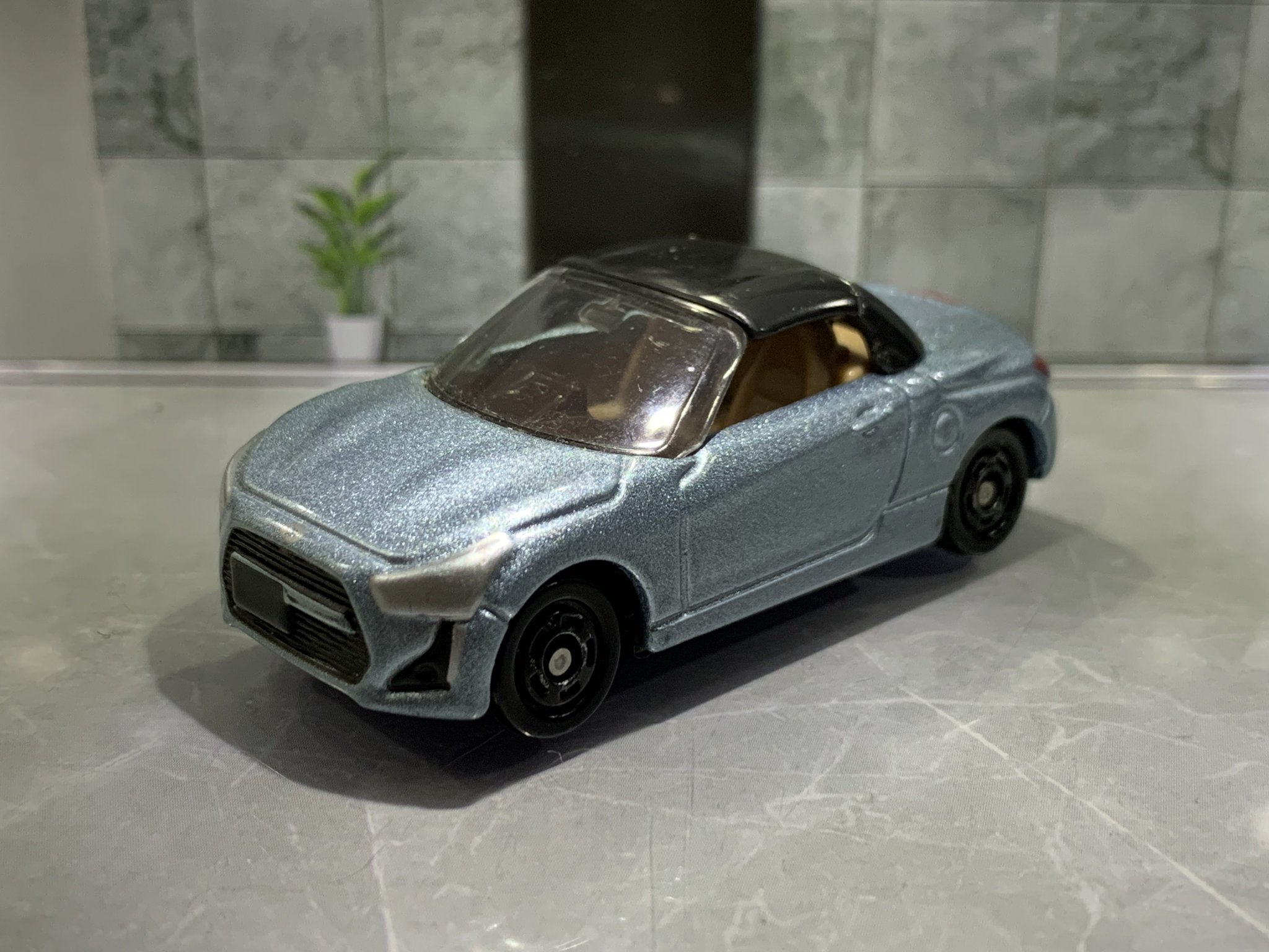 ミニカー LA400K コペンのミニカー1/18モデル｜オーナー限定のダイハツ特注品