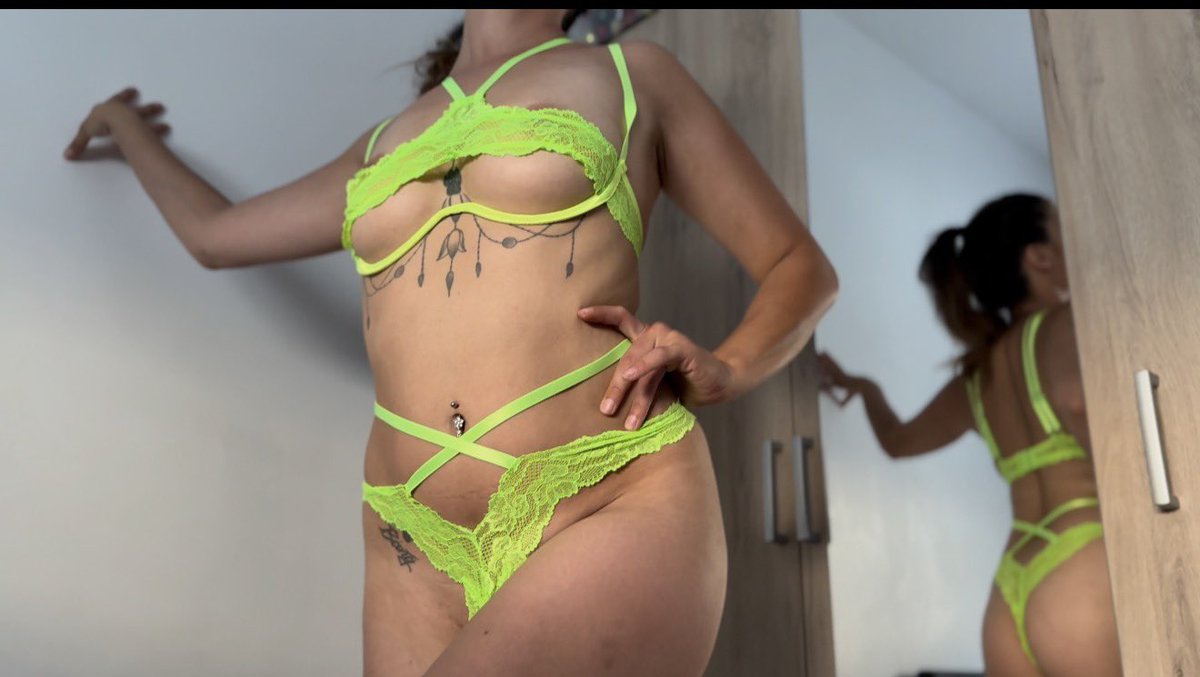 Hey chéri ! Viens me découvrir sur #sheer 

sheer.com/lucilleandreas

Viens découvrir à quel point je peux être une réelle #coquine 😈😈