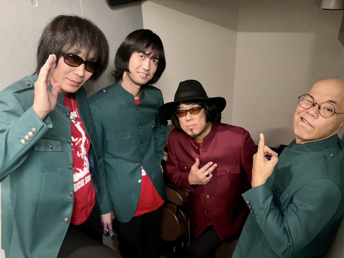 ALLIGATOR_BLUES's tweet photo. 【いよいよ解禁！！】

11/20ワニレコ発
あとひとバンド
ついに解禁！！！

Magical Sixx！！！

三つ巴！！！

◾️11/20木 新宿紅布◾️
THE ALLIGATOR BLUES New Album 『OUTSIDE BOOSTER』Drop Out GIG

“Snipe Night Booster”

VIOLETS
Magical Sixx
THE ALLIGATOR BLUES

18:30/19:00
¥3000/¥3500 https://t.co/qXETjoZQPc