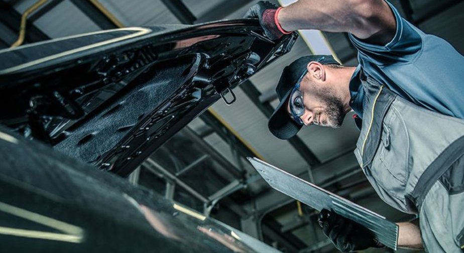 The Service Department at Posner Park Chrysler Dodge Jeep Ram FIAT uses Certified Technicians and offers Early Bird Hours, Rentals, Saturday Service, Express Lube, WiFi, and more! Find coupons for discounts: bit.ly/3ENo8jk
Se habla espanol
#GetAmericaRollingAgain #LPK