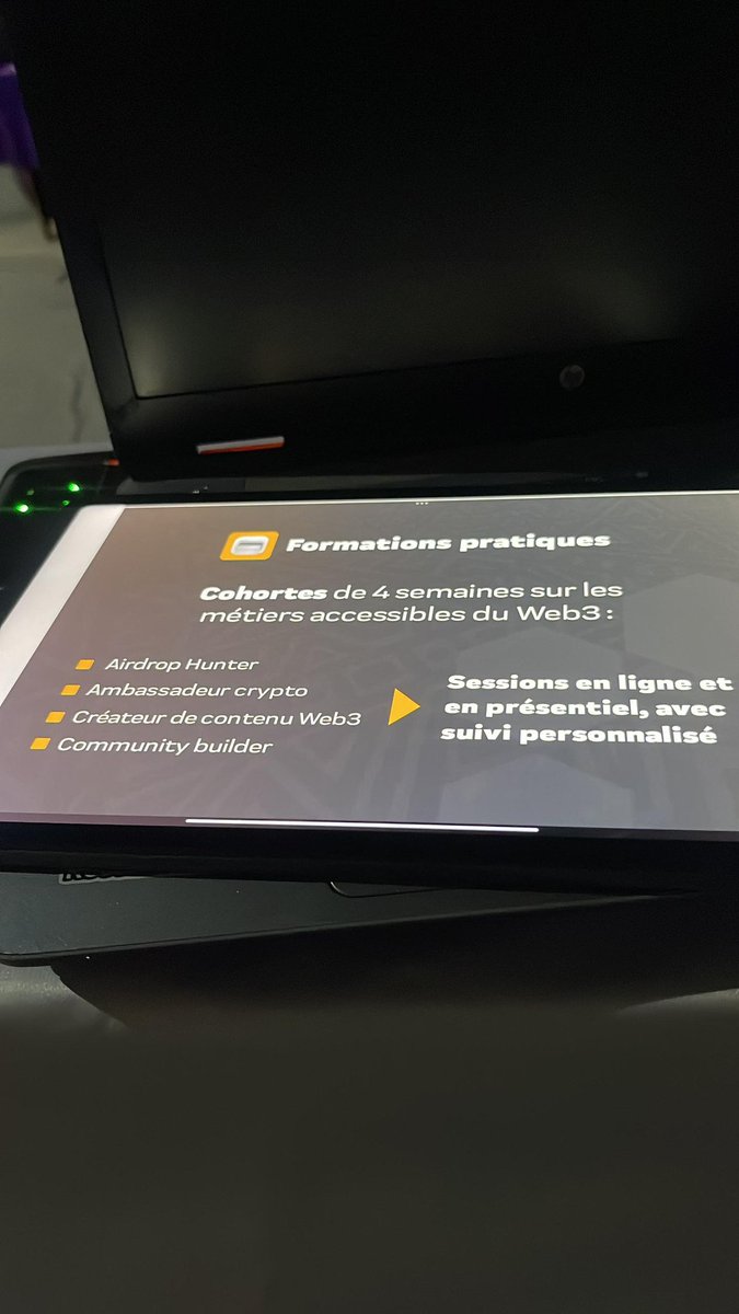 Africhain's tweet image. 📍Parakou–27 Septembre
#AfriChain,représenté par Josaphath Abiola LAOUROU,était présent au meet-up #StackWallet pour partager sa vision d’un Web3 accessible à tous

Un grand merci à @mercianoalia ainsi qu’à l’ensemble des participants pour leur engagement
#AfriChain @Stack_Africa