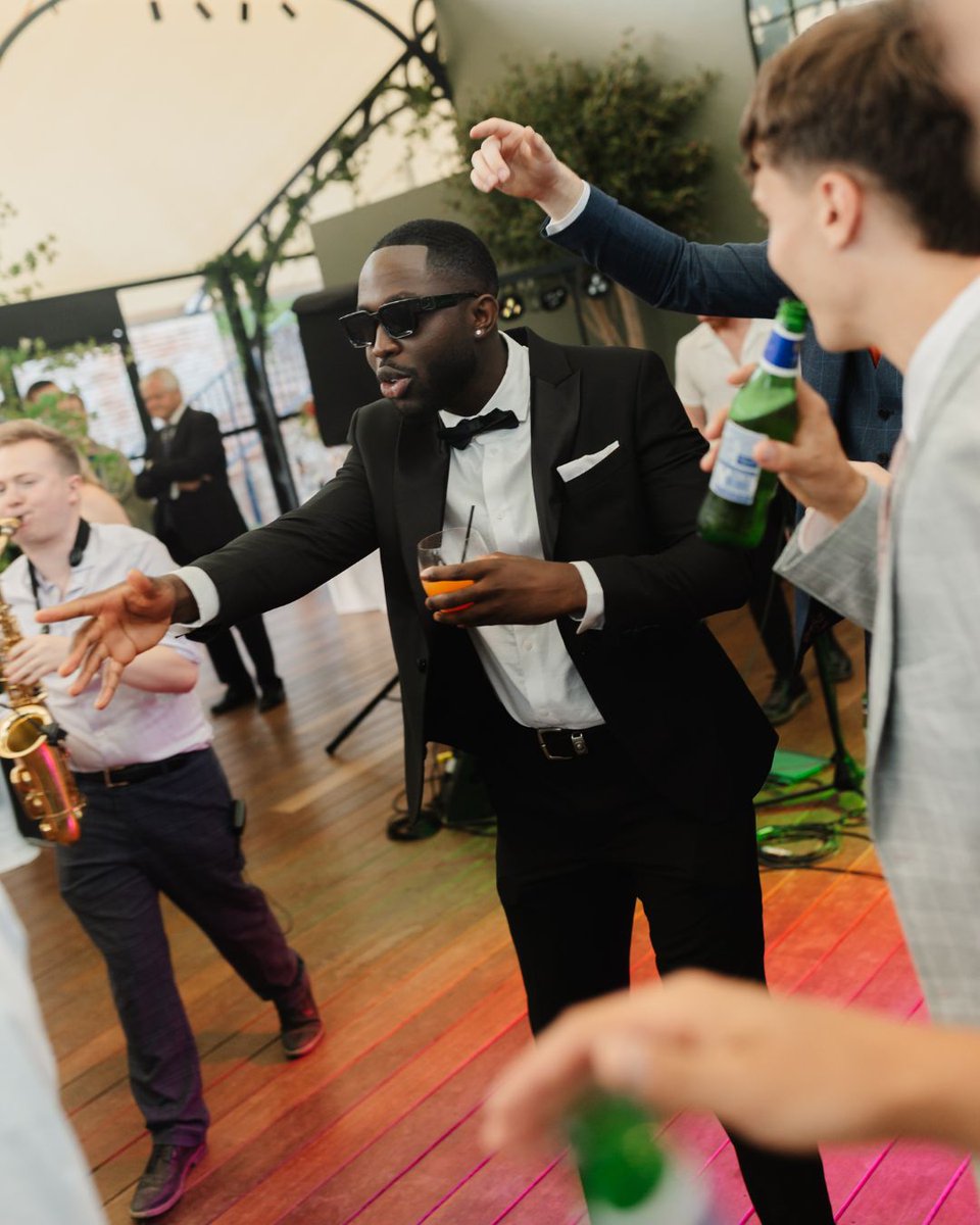 When Foxland hit the stage, uncontrollable dancing ensues! 🕺

This was certainly the case at Georgia and Harry's wedding! Thanks to Laura De Bourde Photography for the great photos of this super-fun reception! 😍

entertainment-nation.co.uk/foxland