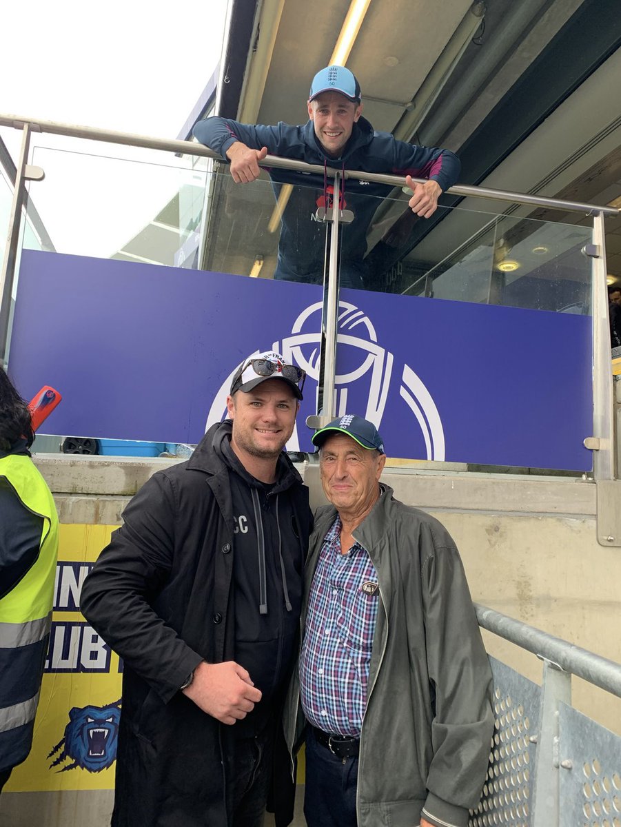 Chris Armstrong tweet media