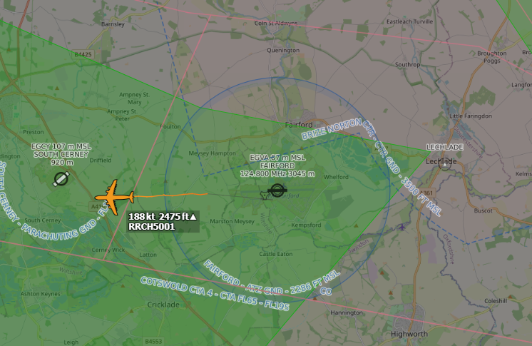 Andyyyyrrrr's tweet image. 12:09 REACH 5001 USAF C-5/M Galaxy
Departing from RAF Fairford #EGVA inbound Barksdale AFB #KBAD After picking up leftover #B52 Cobra Warrior 25-2 Supplies.
Working Brize Radar 127.255
#RCH5001 Tail : 85-0008