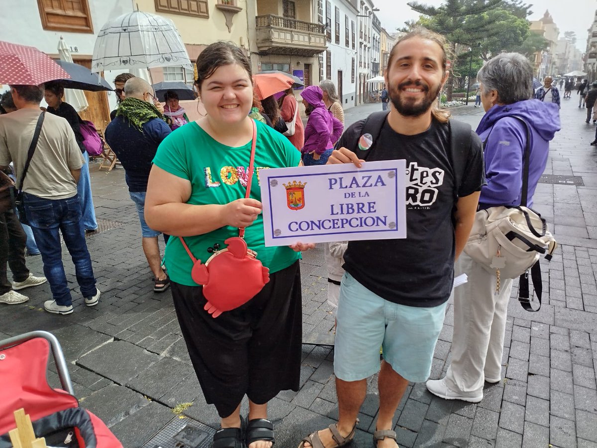Ayer acudió como portavoz nuestra compañera <a href="/bibiana_sehnert/">Bibiana Navarrete Sehnert</a> con una representación de <a href="/CeroTeneri/">Recortes Cero Tenerife</a> a la concentración por los derechos sexuales y reproductivos en La Laguna, organizada por <a href="/PFeminista8mTF/">Plataforma Feminista 8M Tenerife</a>
 #Feministas #NiUnPasoAtrás
#AbortoLegalSeguroyGratuito