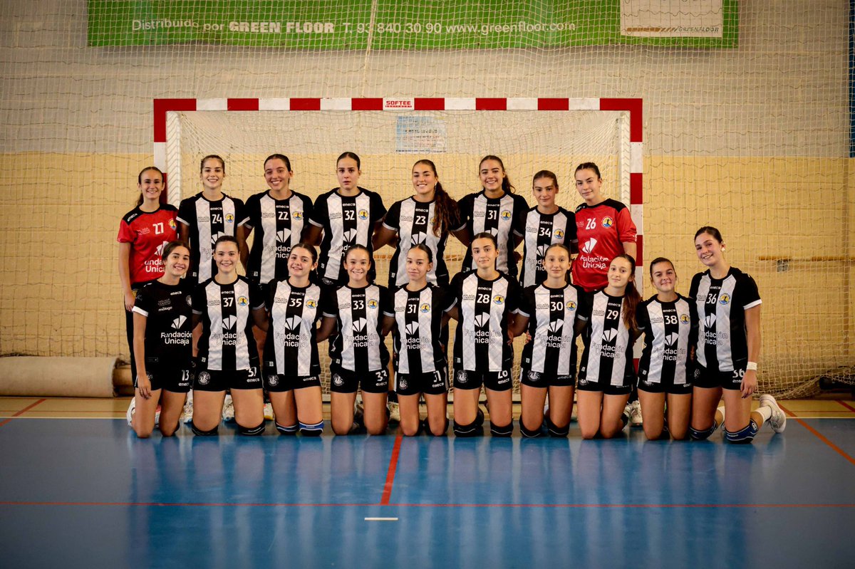 BMMalagaCosta's tweet photo. 📊 RESULTADOS CANTERA 📊

📍 #PrimeraNacFem CBM Veleta Gasolineras ASC 20 - 38 Fundación Unicaja Costa del Sol Málaga 

📍 #JuvenilFem BM Maravillas Benalmádena 32 - 32 Fundación Unicaja Costa del Sol Málaga 

@FundUnicaja 

⚫️⚪️ #SomosPanteras https://t.co/NcVyDKoOTv