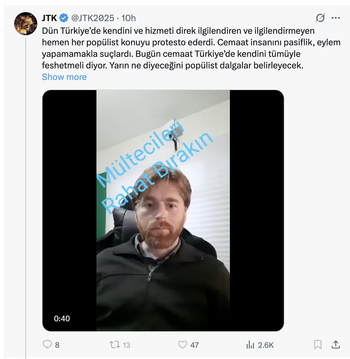 Türkiyede 'müz yiyerek halkı tahrik ettikleri gerekçesi ile' deport edilmek istenen mültecilere bu protesto ile destek olmuştum
Pişman değilim... Yine olsa, yine destek olurum. Çok mülteci arkadaşım var ve mülteci karşıtlığı ile mücadele etmeke lazım
dw.com/tr/muz-yeme-pa…