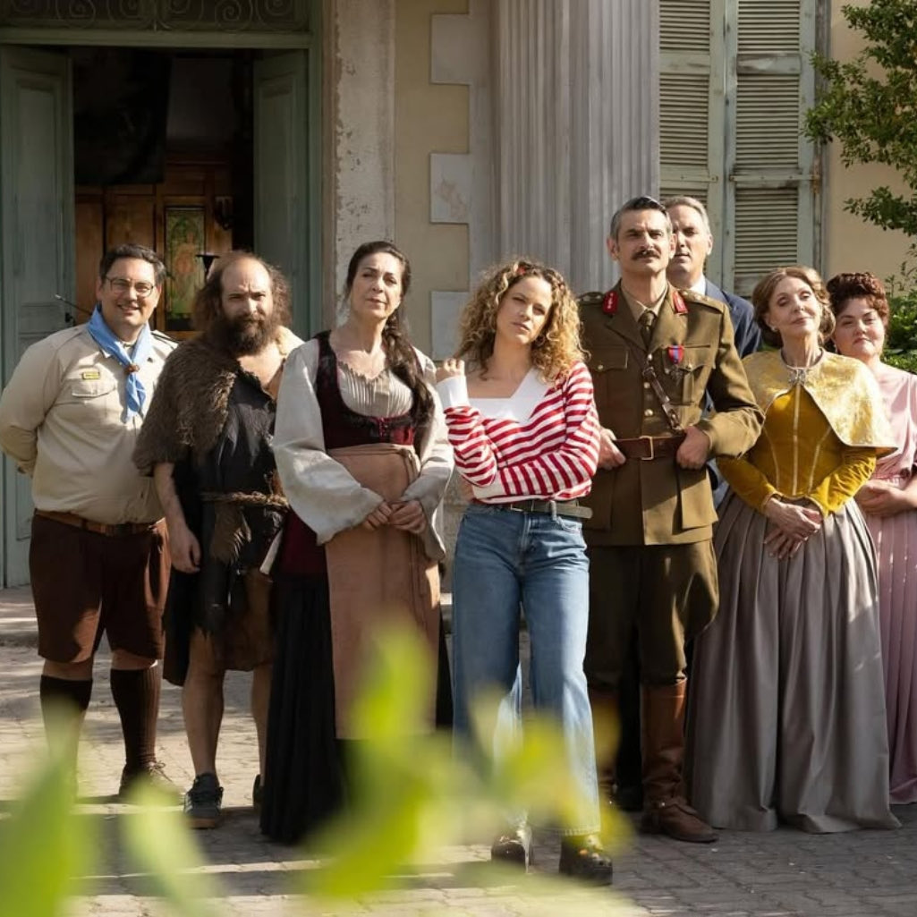 Από τις καλύτερες μεταφορές ξένης σειράς, σενάριο και σκηνοθεσία άψογα, τρομεροί ηθοποιοί και πολλά νέα -τηλεοπτικά- πρόσωπα σε μια εξαιρετική παραγωγή της Tanweer.

Δουλεμένη σειρά που άξια ανταμείφθηκε από το κοινό.

 #TaFantasmata