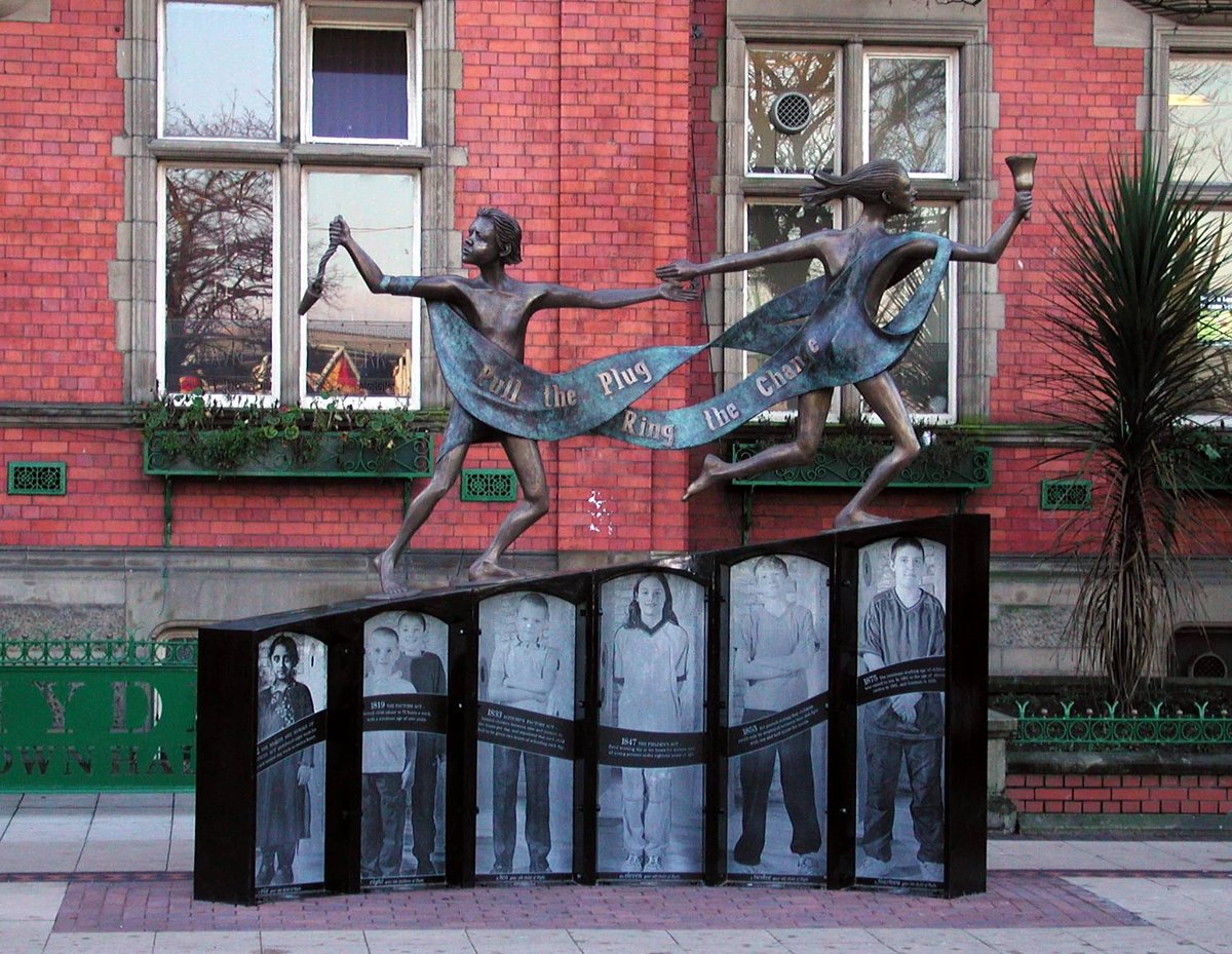 BrokenWings2022's tweet image. I love this piece! 💜
‘Pull the Plug, Ring the Change’ by Stephen Broadbent
Located in Hyde, Greater Manchester, England
#Art #pulltheplug #ringthechange