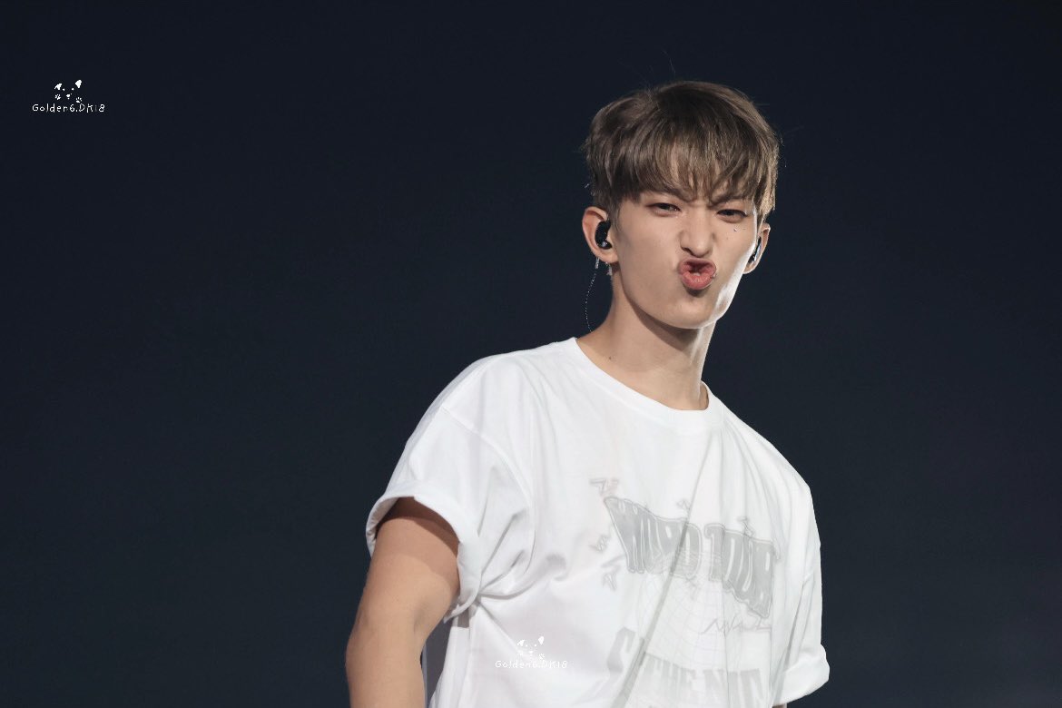 golden6_dk18's tweet image. 20250928 SVT NEW_ in Hong Kong Day 2🩵

사랑해❣️ 박력 뽀뽀 겸😘

#SEVENTEEN #DK #도겸
#DOKYEOM #석민 #세븐틴
#ソクミン #ドギョム
DO NOT CROP LOGO OR RE-EDIT.