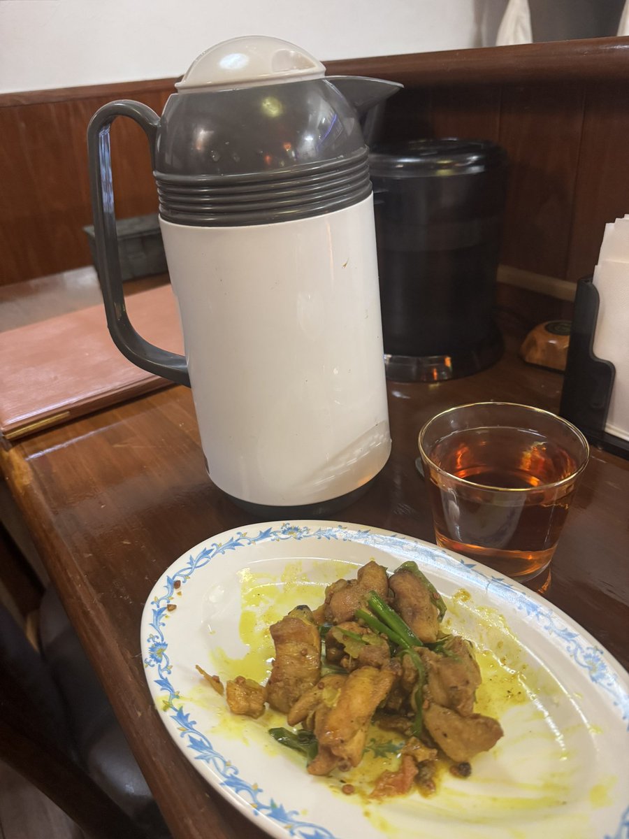 5150v's tweet photo. 今日は仕事で宮崎
晩飯はネパリレストラン🇳🇵チリモモ辛くて、しょっぱくてククリラムには最高😀らむ https://t.co/iaizmPZj6g