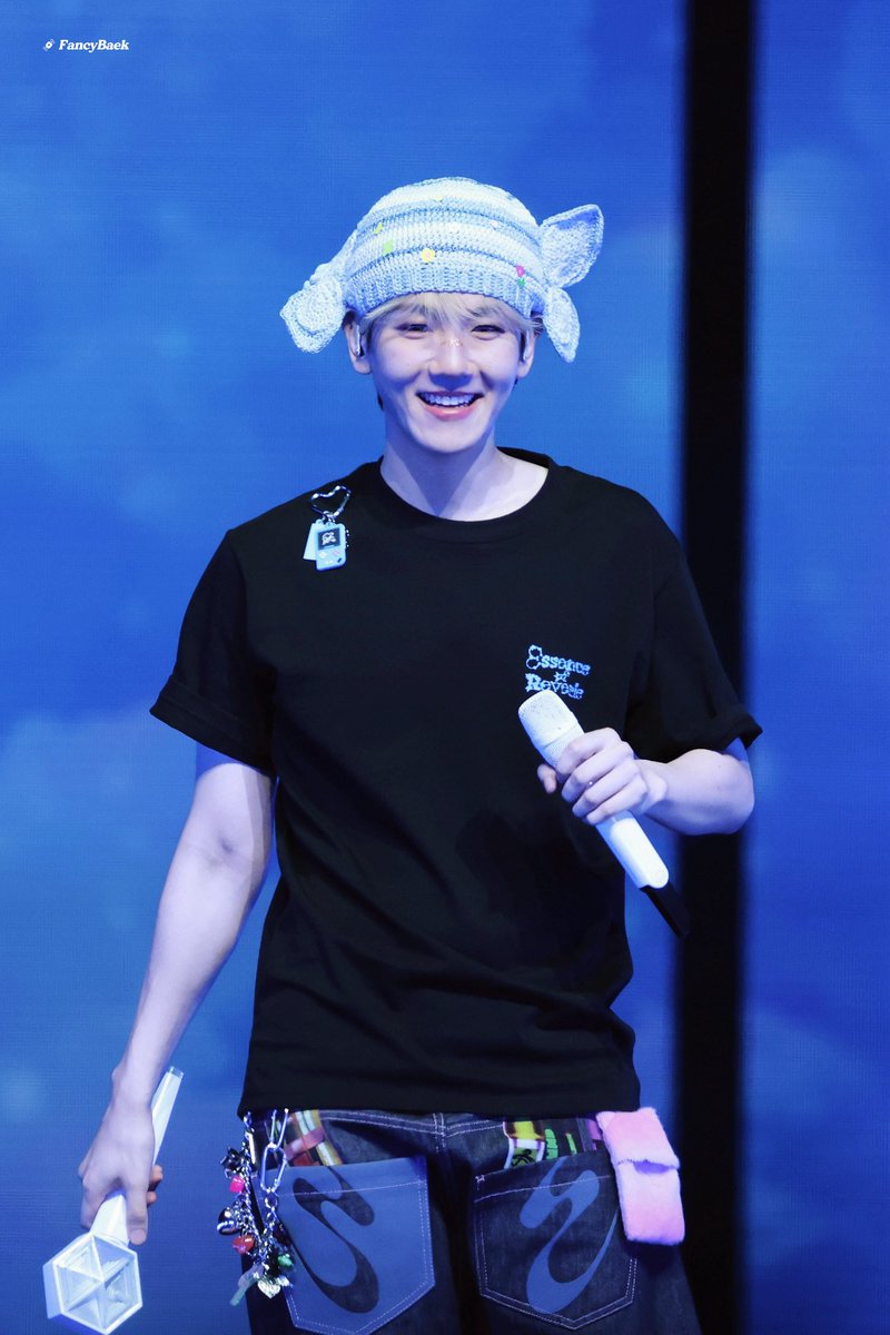 FancyBaek tweet media