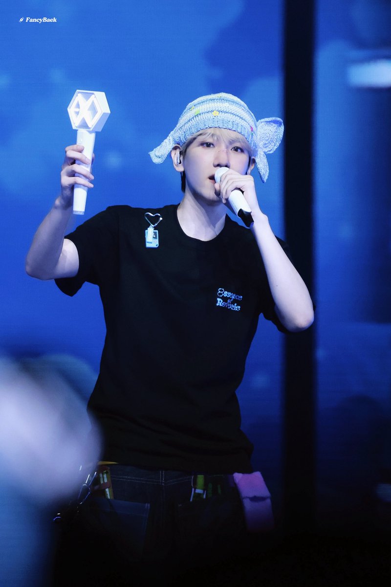 FancyBaek tweet media