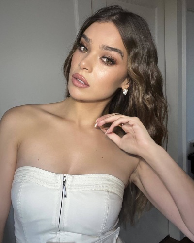GoddessHailzCF_'s tweet photo. I just received a contribution towards Hailee’s bank T from Anonymous via Throne. Thank you! https://t.co/GPwFNRcQ7A #Wishlist #Throne https://t.co/94ZULlJSIs